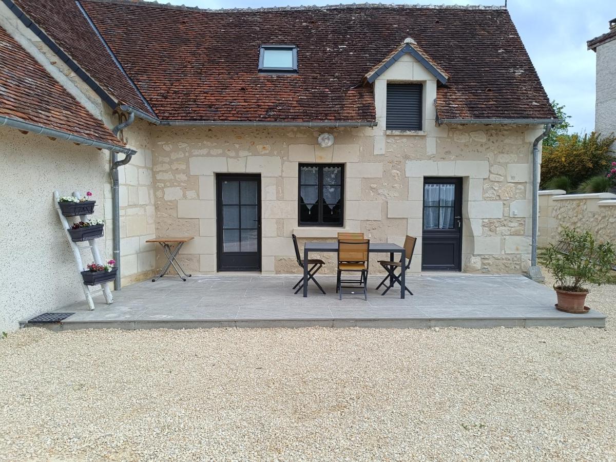 Gite De La Grand Maison Le Noyer Seigy Buitenkant foto